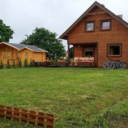 Large, Comfortable With A Garden Σπίτι διακοπών Smołdzino